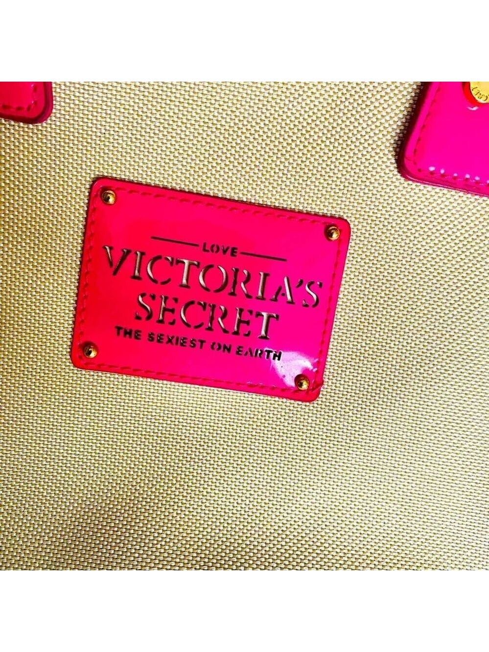 Vintage Victoria secret sexiest on earth bag - Picture 3 of 4